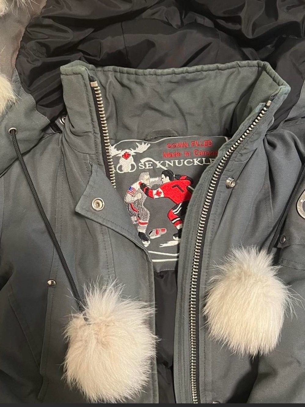 XS Women’s Down-Filled Moose Knuckles Jacket